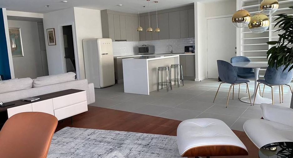 For sale 1 bed condo in Watthana, Bangkok