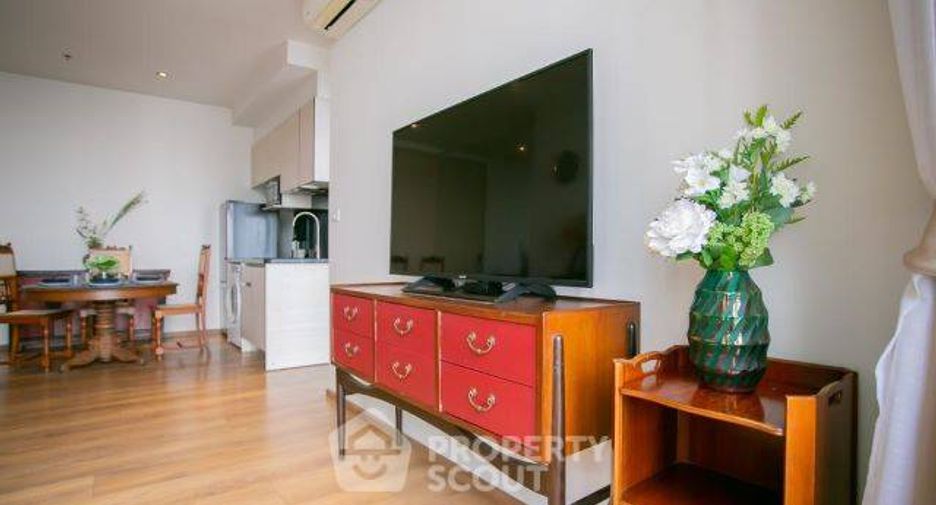 For sale 2 bedrooms condo in Khlong Toei, Bangkok