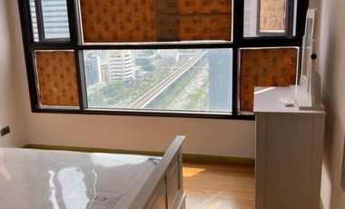For sale 1 bed condo in Khlong San, Bangkok