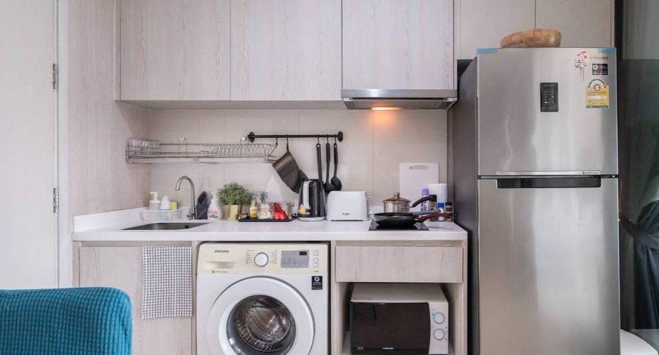 For sale 2 bedrooms condo in Khlong Toei, Bangkok