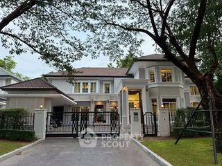 For sale 5 bedrooms house in Bang Khae, Bangkok