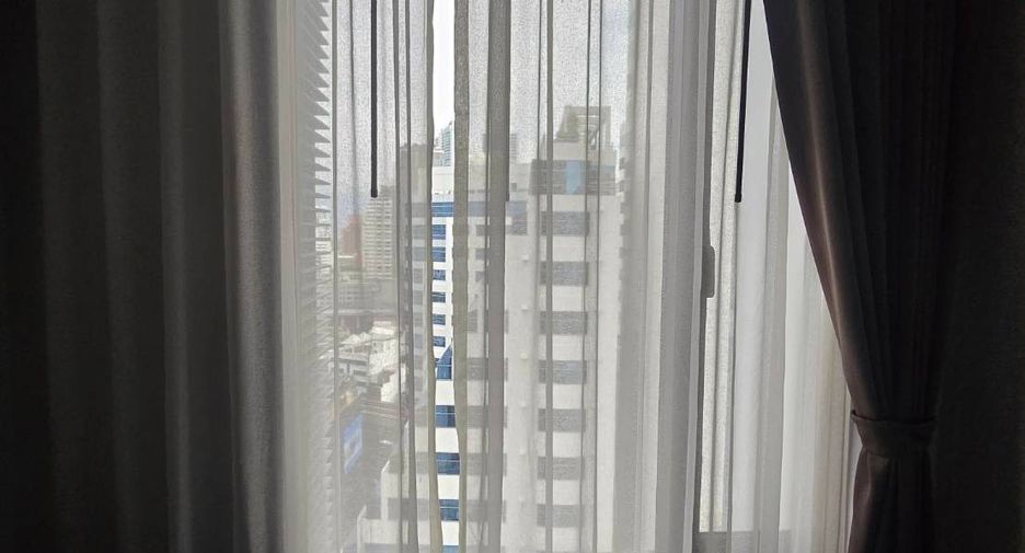 À louer 1 chambre condo à Khlong Toei, Bangkok