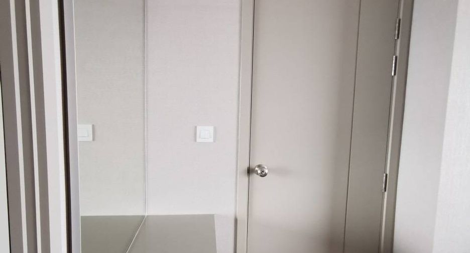 Condo en alquiler de 2 habitaciones en Pathum Wan, Bangkok