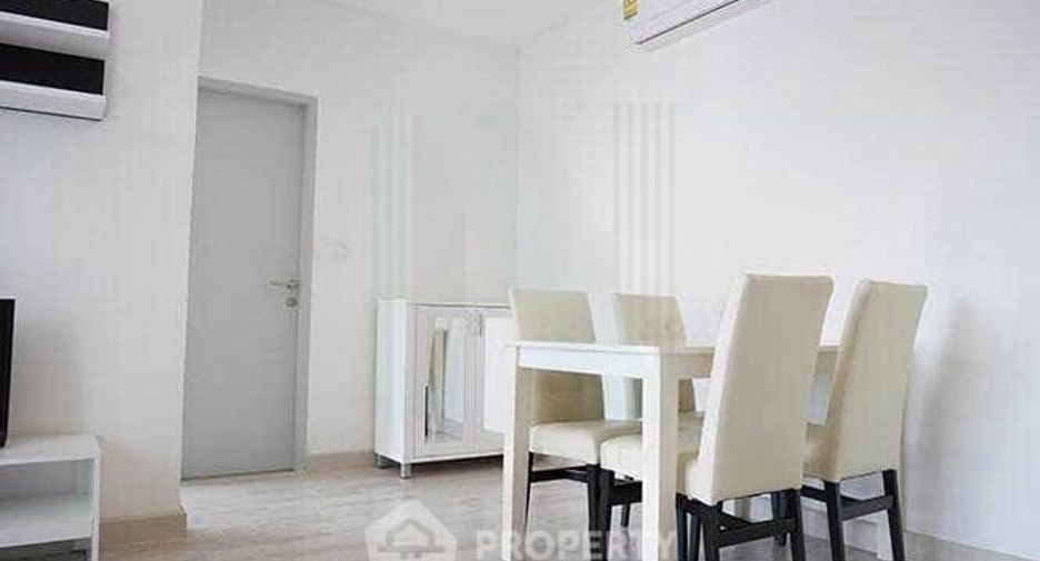 For rent 2 bedrooms condo in Huai Khwang, Bangkok