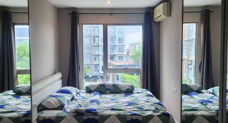 For rent 2 bedrooms condo in Huai Khwang, Bangkok