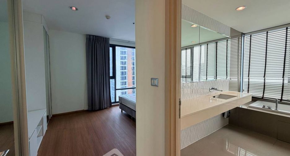 Wohnung zur Miete mit 2 Zimmer in Khlong Toei, Bangkok