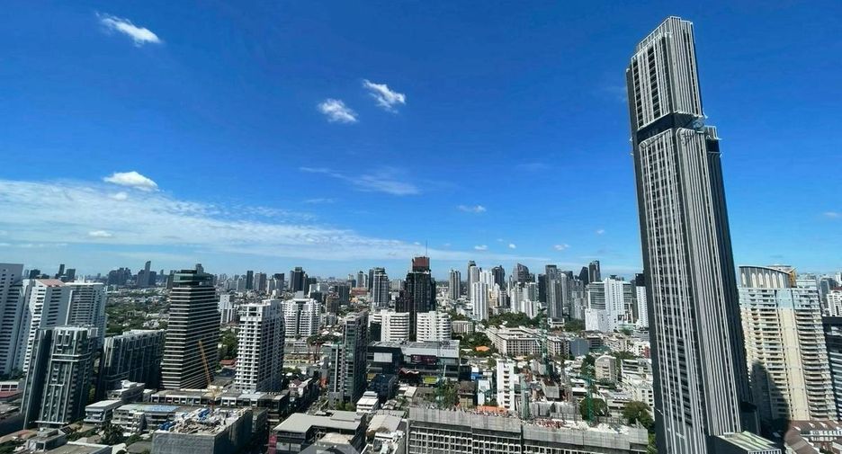 For rent 1 bed condo in Watthana, Bangkok