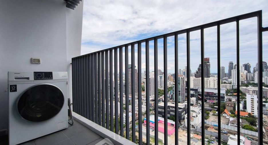 For rent 1 bed condo in Watthana, Bangkok