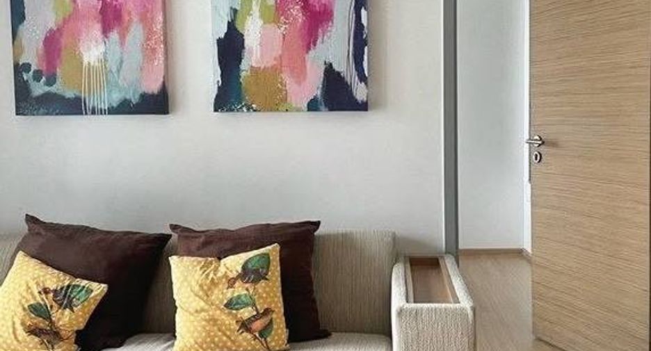For rent 2 bedrooms condo in Phra Khanong, Bangkok