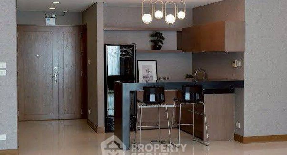 Condo en alquiler de 3 habitaciones en Pathum Wan, Bangkok