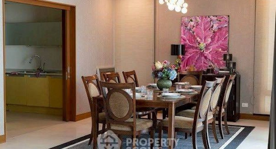Condo en alquiler de 3 habitaciones en Pathum Wan, Bangkok