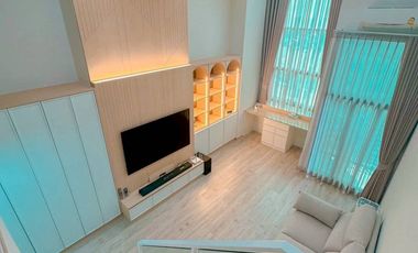 À louer 1 chambre condo à Khlong San, Bangkok