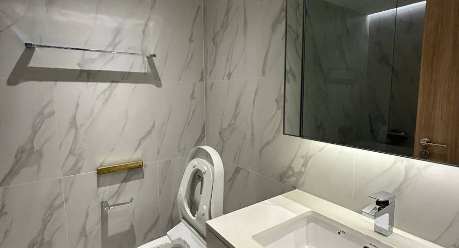 For rent 2 ベッドルーム condo in Watthana, Bangkok