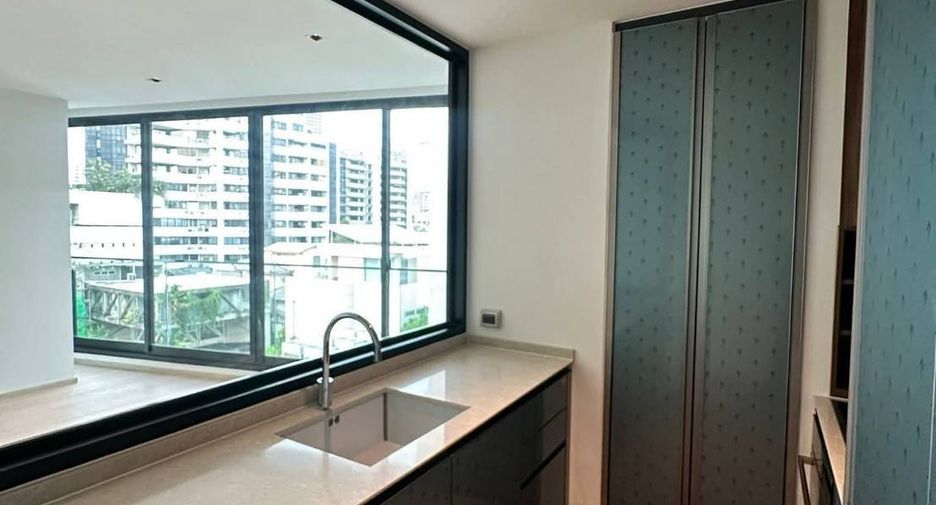 For rent 2 ベッドルーム condo in Watthana, Bangkok