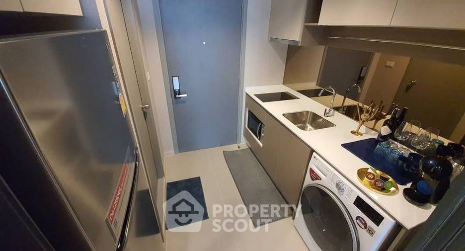 Condo en alquiler de 1 habitaciones en Khlong San, Bangkok