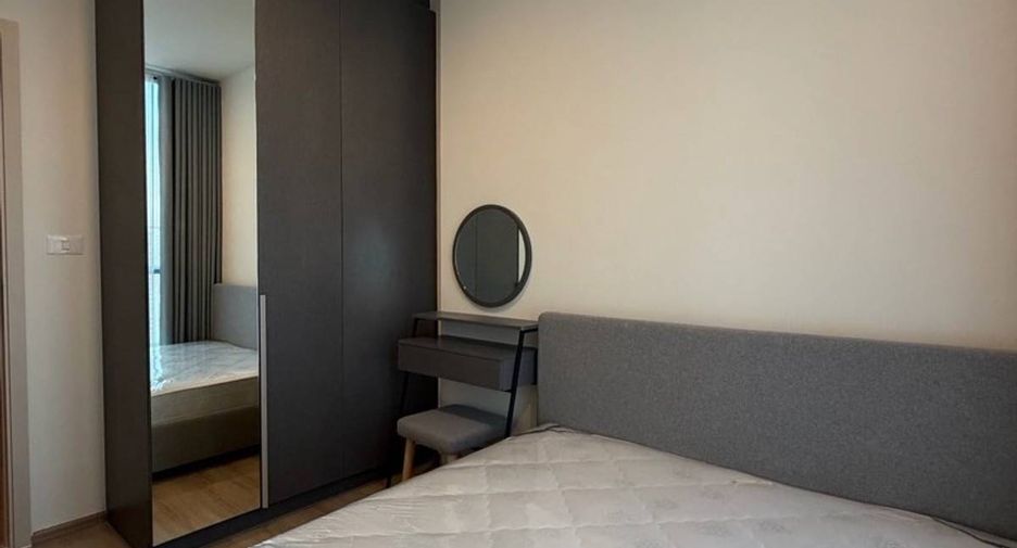 For rent 2 bedrooms condo in Huai Khwang, Bangkok