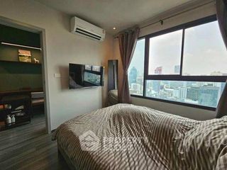 Wohnung zur Miete mit 1 Zimmer in Bang Rak, Bangkok