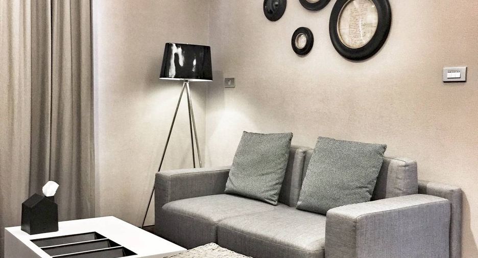 For rent 2 bedrooms condo in Khlong Toei, Bangkok