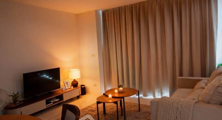For rent 1 bed condo in Sathon, Bangkok