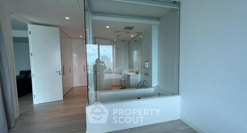 Wohnung zur Miete mit 2 Zimmer in Pathum Wan, Bangkok