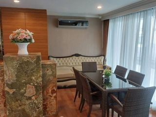 For rent 3 bedrooms condo in Phra Khanong, Bangkok