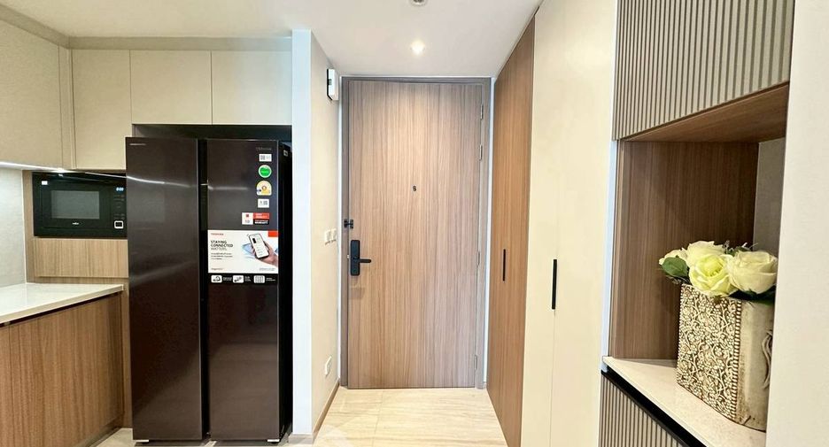 For rent 2 bedrooms condo in Watthana, Bangkok