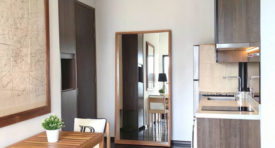 For rent 1 bed condo in Watthana, Bangkok