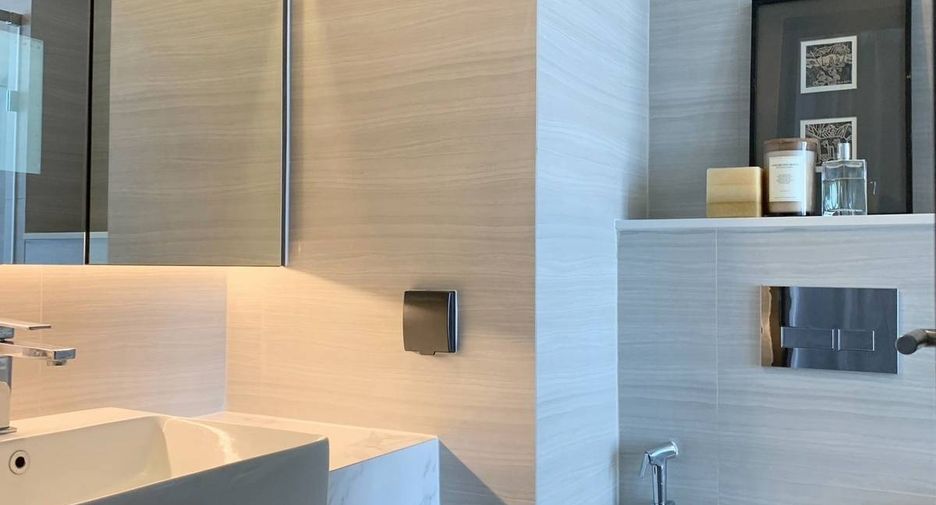 For rent 1 bed condo in Watthana, Bangkok