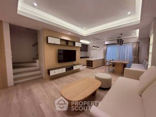 For rent 4 bedrooms townhouse in Prawet, Bangkok