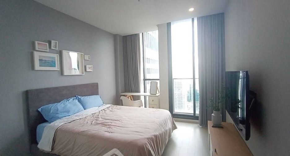 For rent 3 bedrooms condo in Pathum Wan, Bangkok