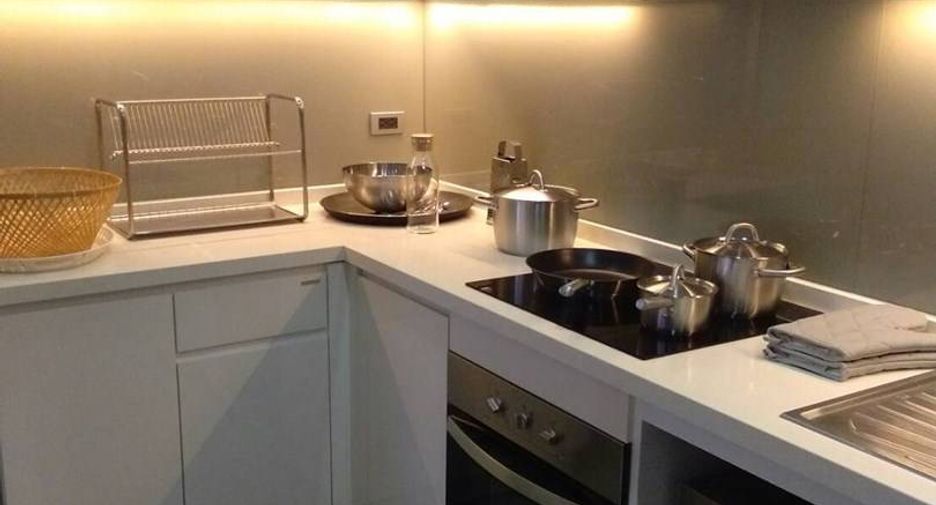 For rent 2 bedrooms apartment in Khlong Toei, Bangkok