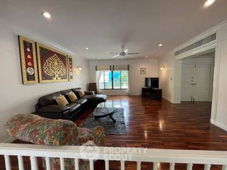 For rent 3 bedrooms apartment in Sathon, Bangkok