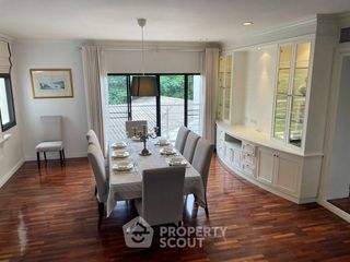 For rent 3 bedrooms apartment in Sathon, Bangkok