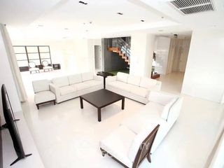 Apartment zur Miete mit 4 Zimmer in Pathum Wan, Bangkok