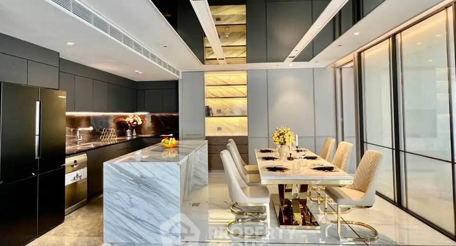 Condo en alquiler de 3 habitaciones en Watthana, Bangkok