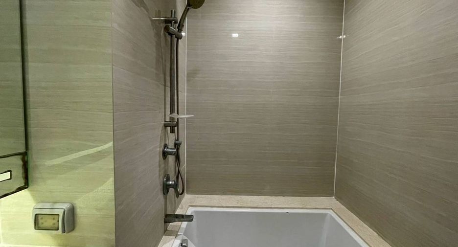 For rent 1 bed condo in Watthana, Bangkok