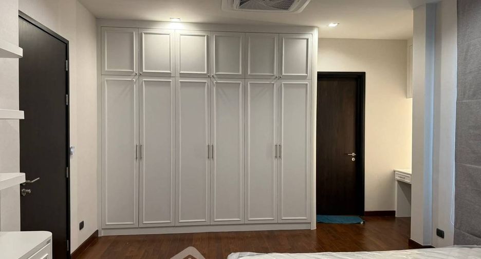 Casa en alquiler de 4 habitaciones en Lat Krabang, Bangkok