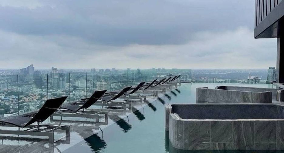 For rent 1 bed condo in Watthana, Bangkok