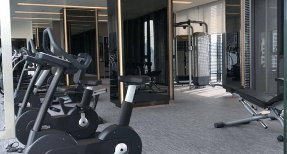 For rent 1 bed condo in Huai Khwang, Bangkok
