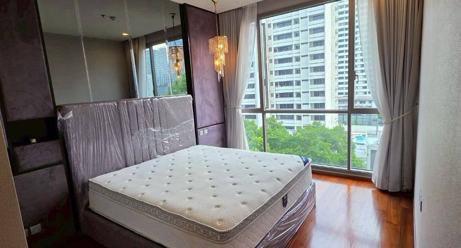 For rent 2 bedrooms condo in Watthana, Bangkok