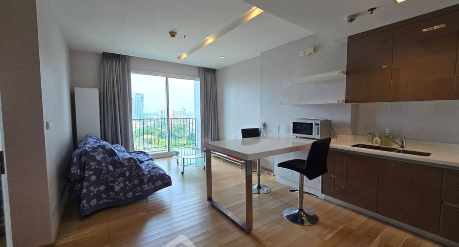 Wohnung zur Miete mit 2 Zimmer in Khlong Toei, Bangkok