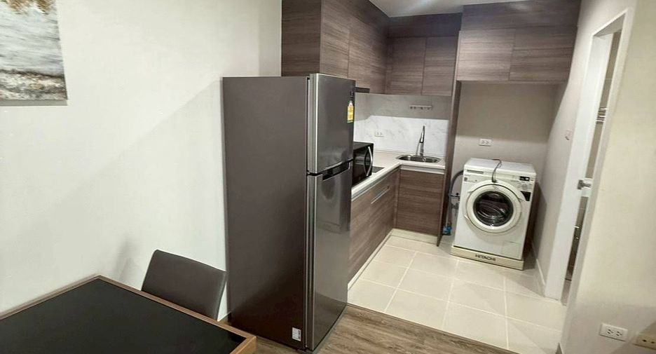 Wohnung zur Miete mit 1 Zimmer in Huai Khwang, Bangkok