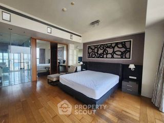 For rent 3 bedrooms condo in Sathon, Bangkok