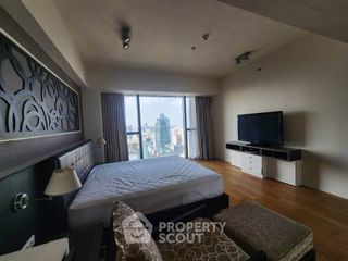 For rent 3 bedrooms condo in Sathon, Bangkok