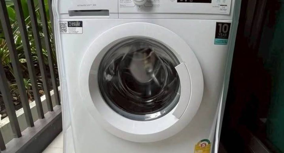 Wohnung zur Miete mit 1 Zimmer in Huai Khwang, Bangkok