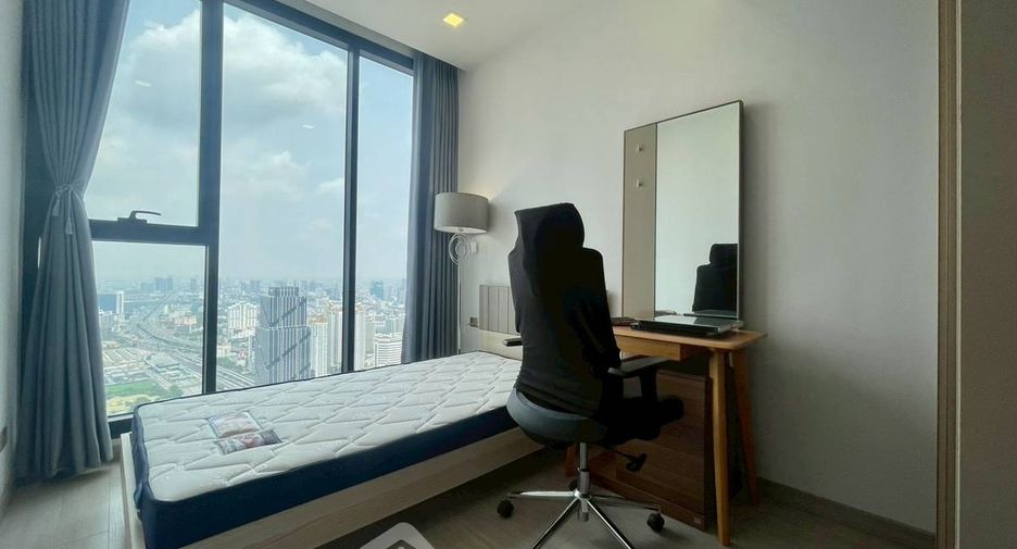 For rent 2 bedrooms condo in Huai Khwang, Bangkok