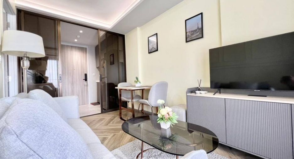 For rent 1 bed condo in Watthana, Bangkok