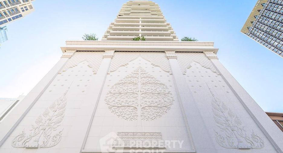 For rent 2 bedrooms condo in Watthana, Bangkok