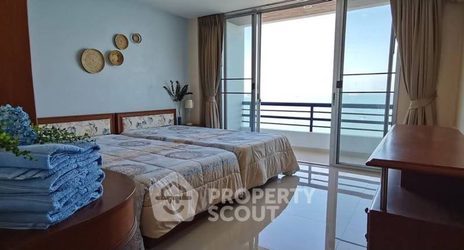 À louer 3 chambres condo à Si Racha, Chonburi