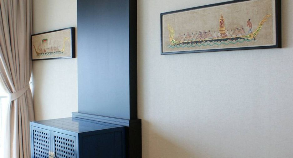 For rent 4 bedrooms condo in Khlong Toei, Bangkok